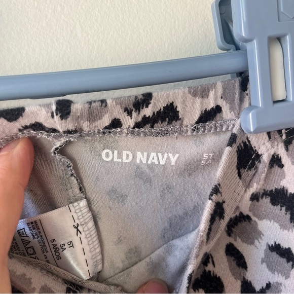 🌼 5/$25 Old Navy Girls Leopard Print Leggings Gray Black Size 5T - Picture 3 of 8